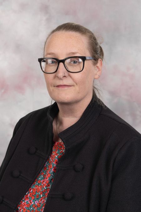 Toni Burns Governor for Non-Clinical Support.jpg